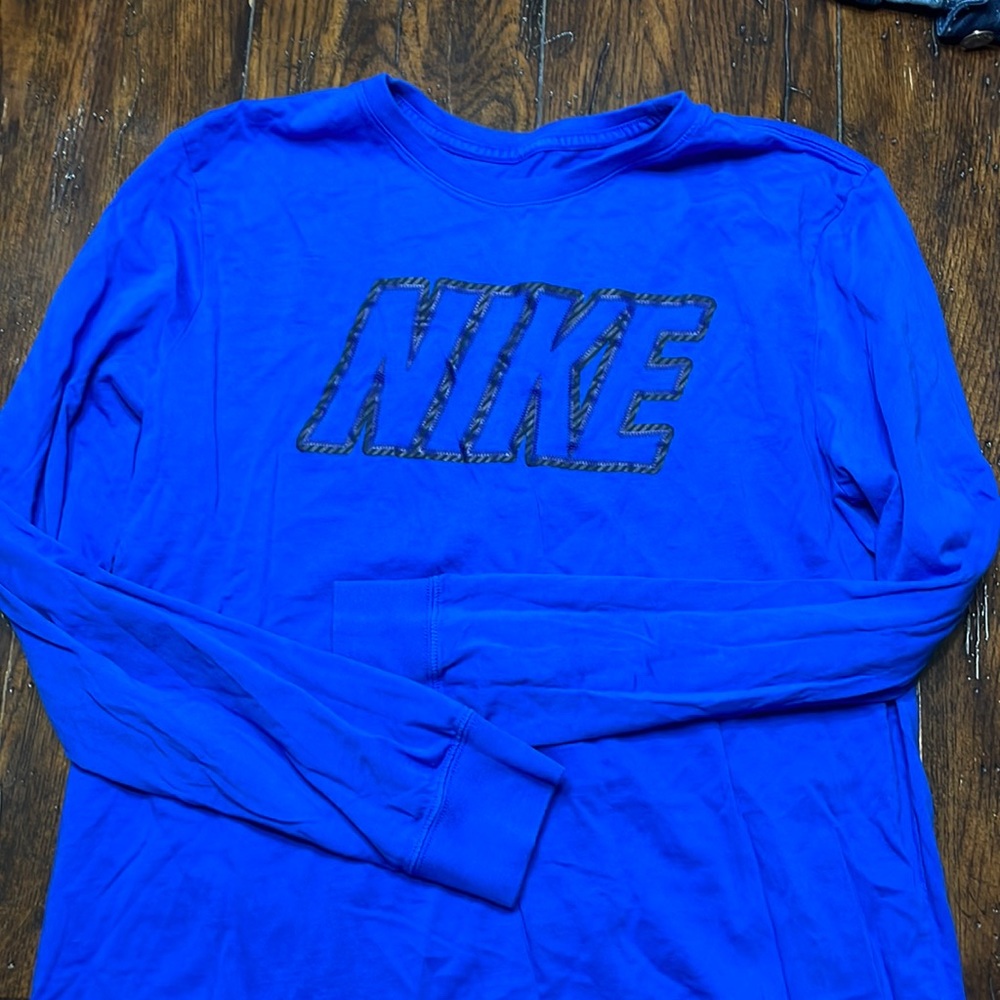 Long Sleeve Large Nike Tshirt